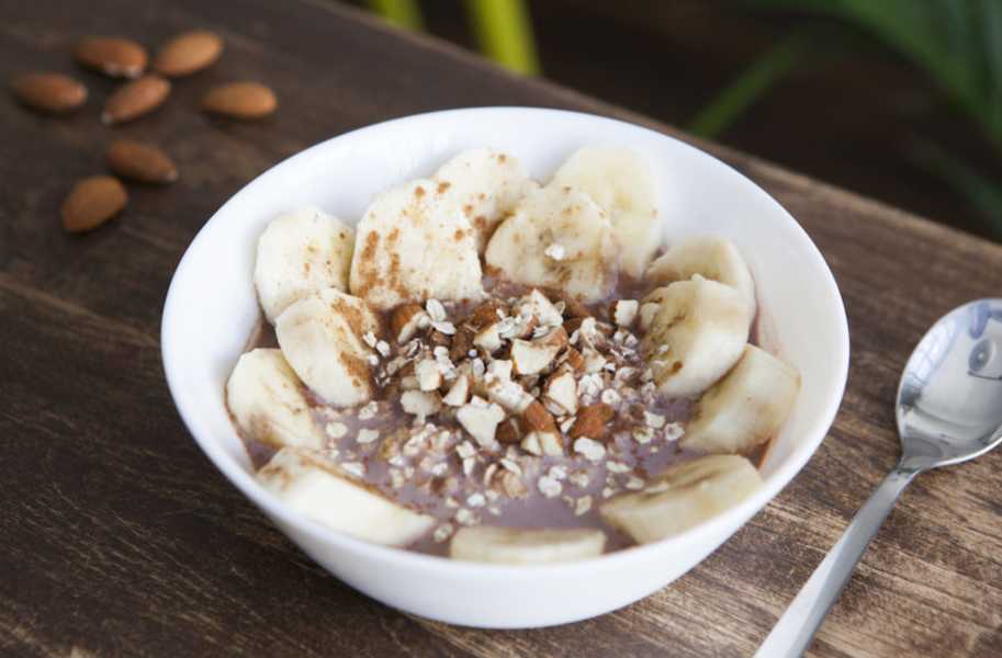 Vegan banana and chocolate Porridge