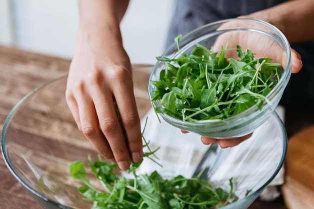 rocket-salad-healthy-bowl