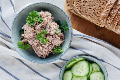 bread with homemade kidney beans