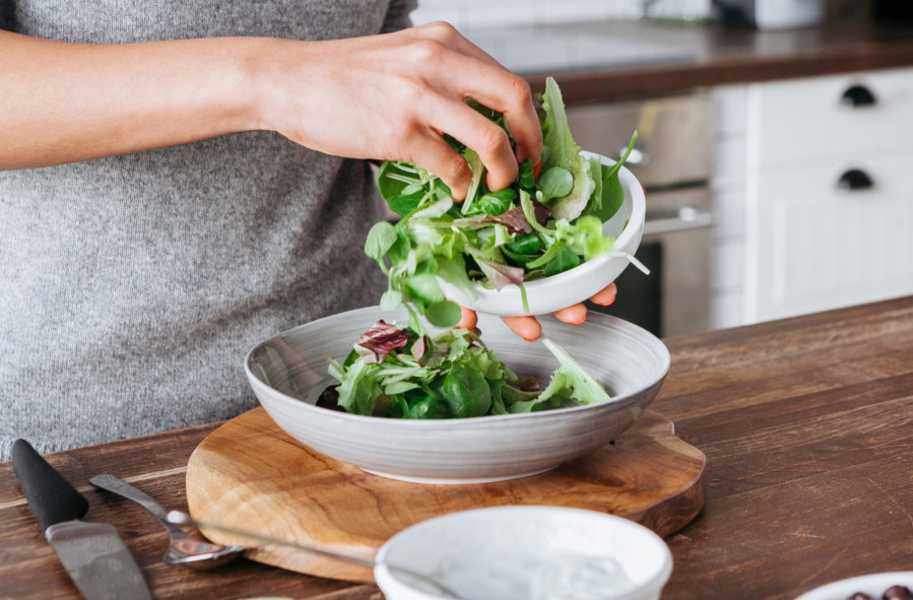 salmon salad with creamy cilantro dressing