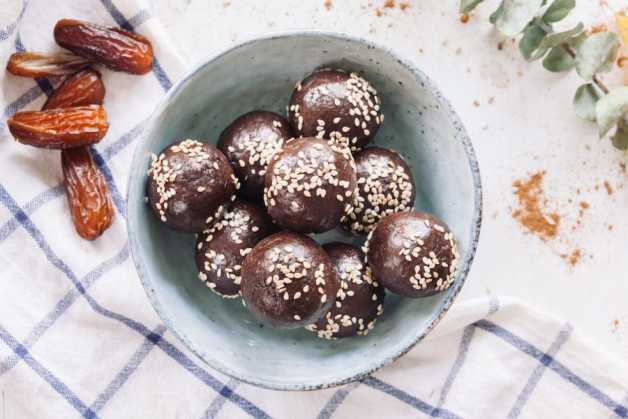 tahini chocolate bites 