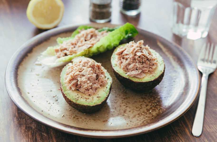 Tuna avocado low-carb boats