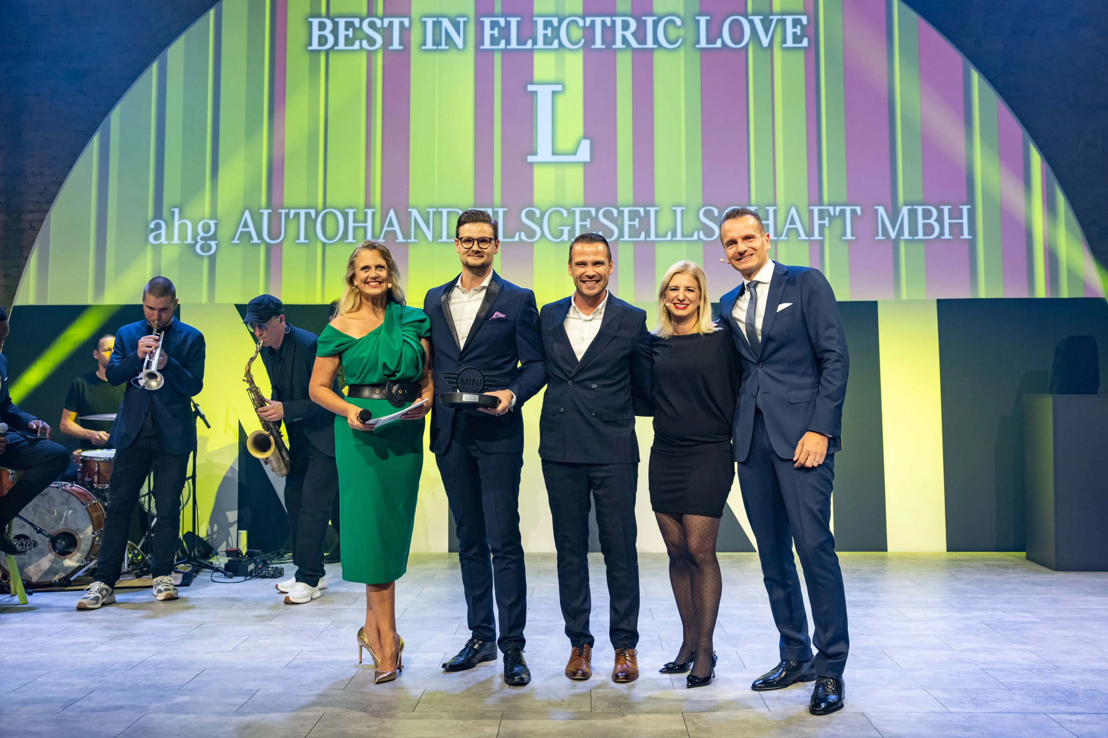 ahg gewinnt MINI Award „Best in Electric Love“