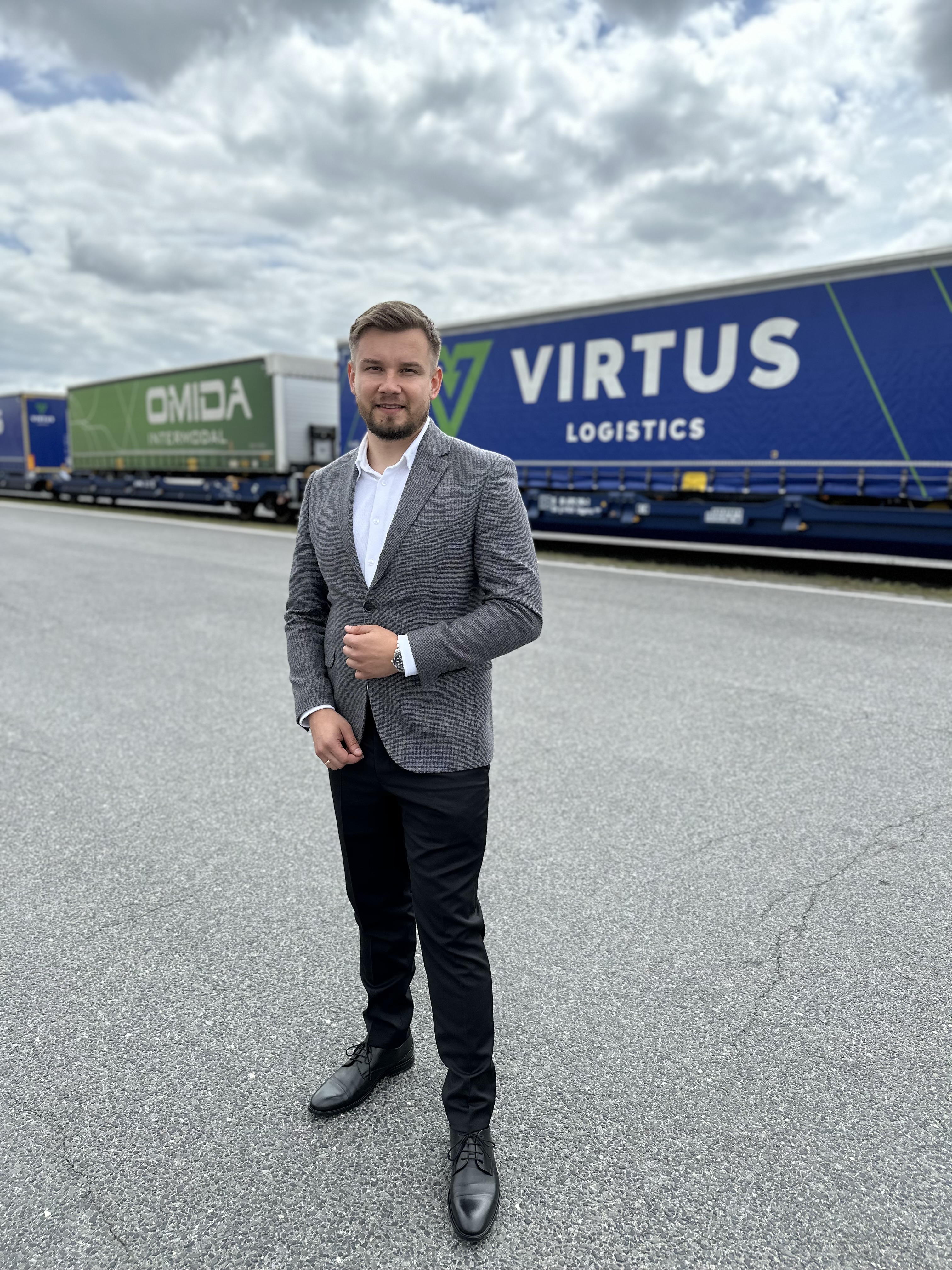 Michał Pikuranowe połączenie kolejowe Omida Poznań - Duisburg Michał Pikura Virtus Logistics