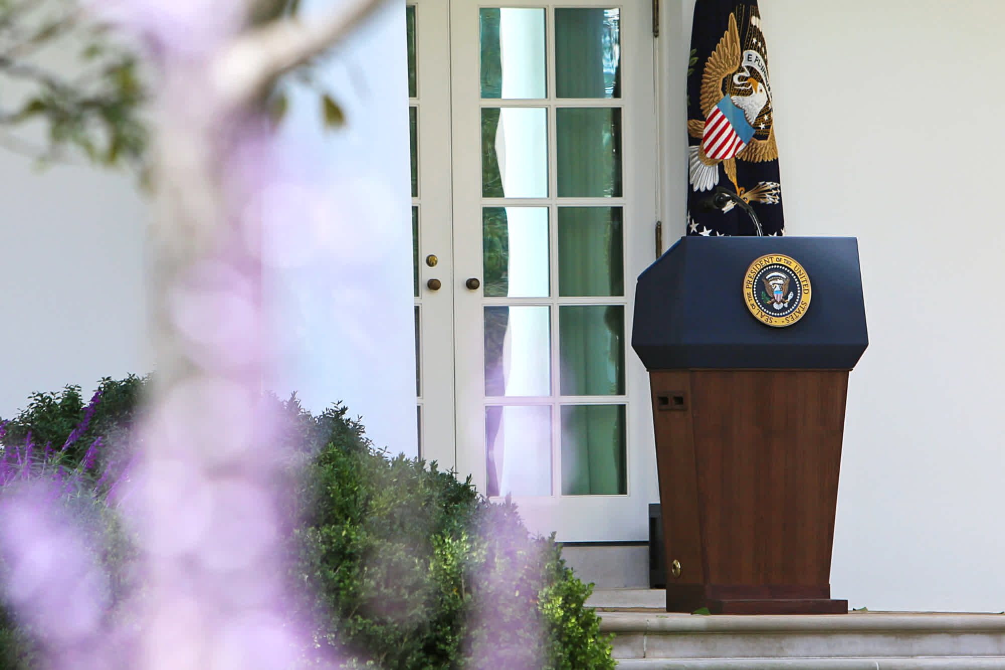 empty podium at the white house