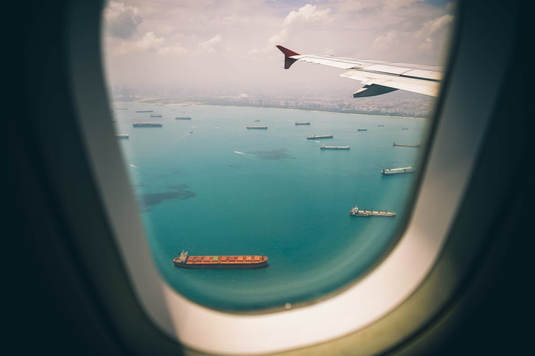 Ocean vs. Air Freight: Which is right for you?