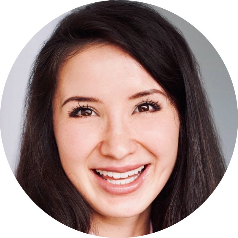 Chelsea Huss Headshot round