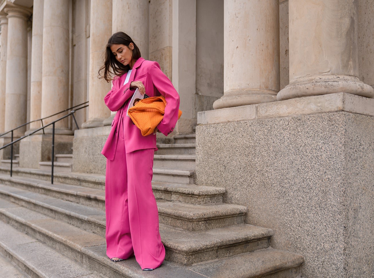 NA-KD-pinksuit3