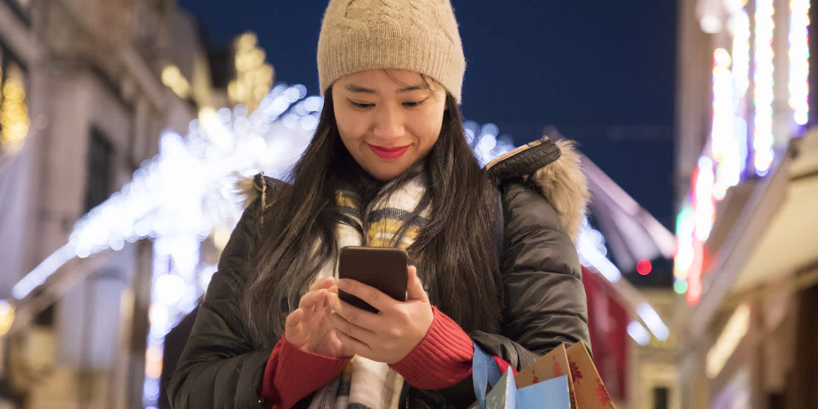 A recent study from Capterra reports SMBs in retail and ecommerce are expecting a good holiday season in 2022.