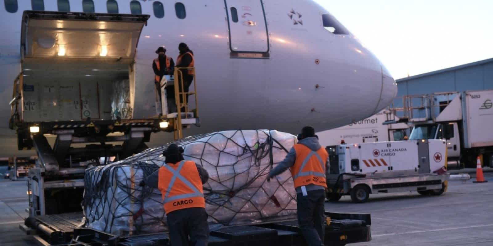 Air Canada Shipment to Warsaw for Ukraine refugees - 2