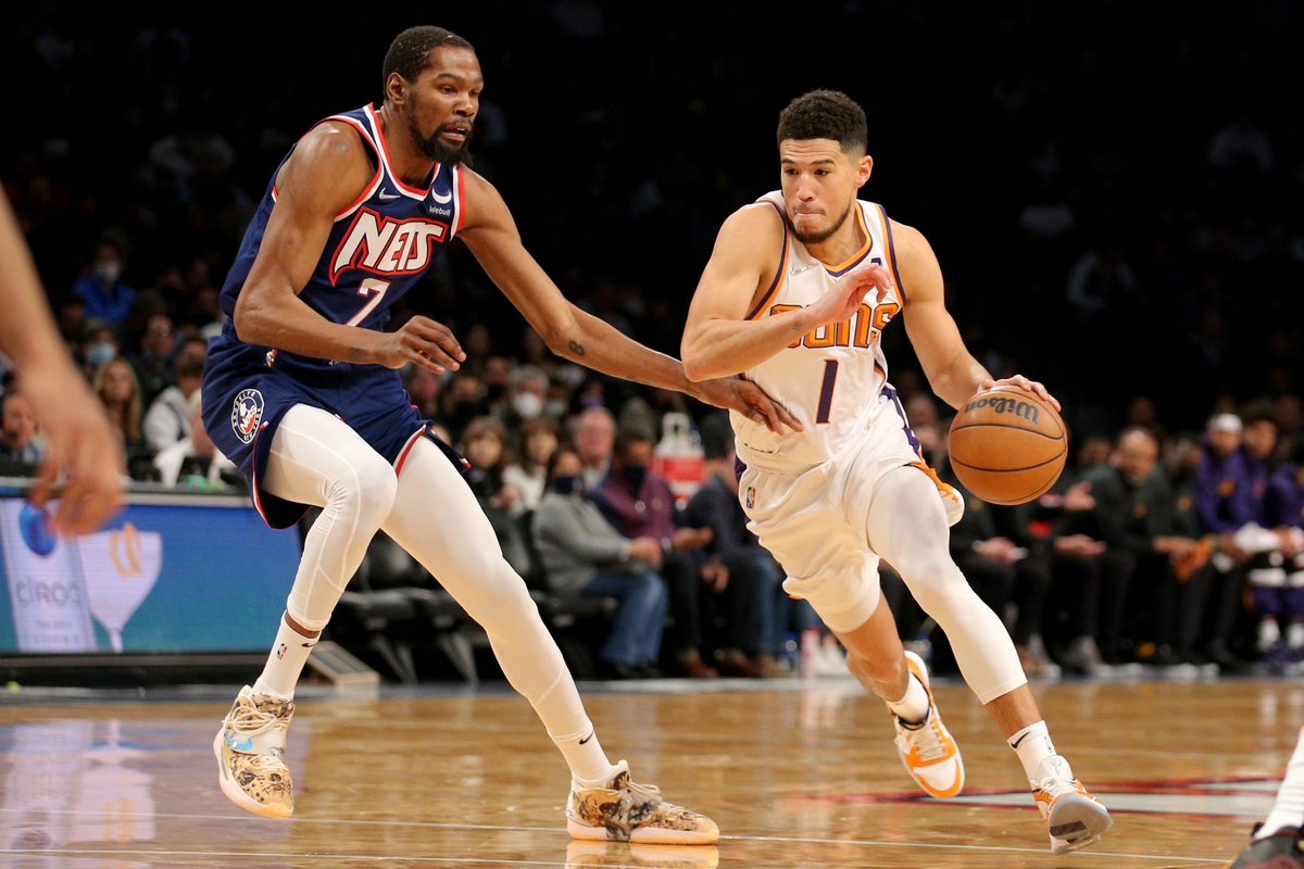 Devin Booker Props: Suns at Warriors Odds
