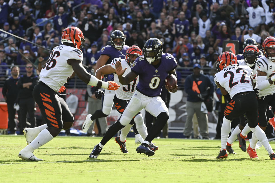 Cincinnati Bengals defensive end Cam Sample (96) lines up for the