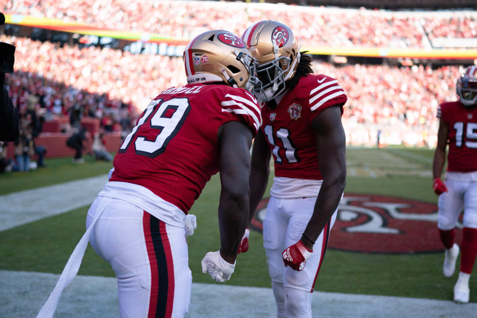 San Francisco 49ers wide receiver Deebo Samuel (19) celebrates