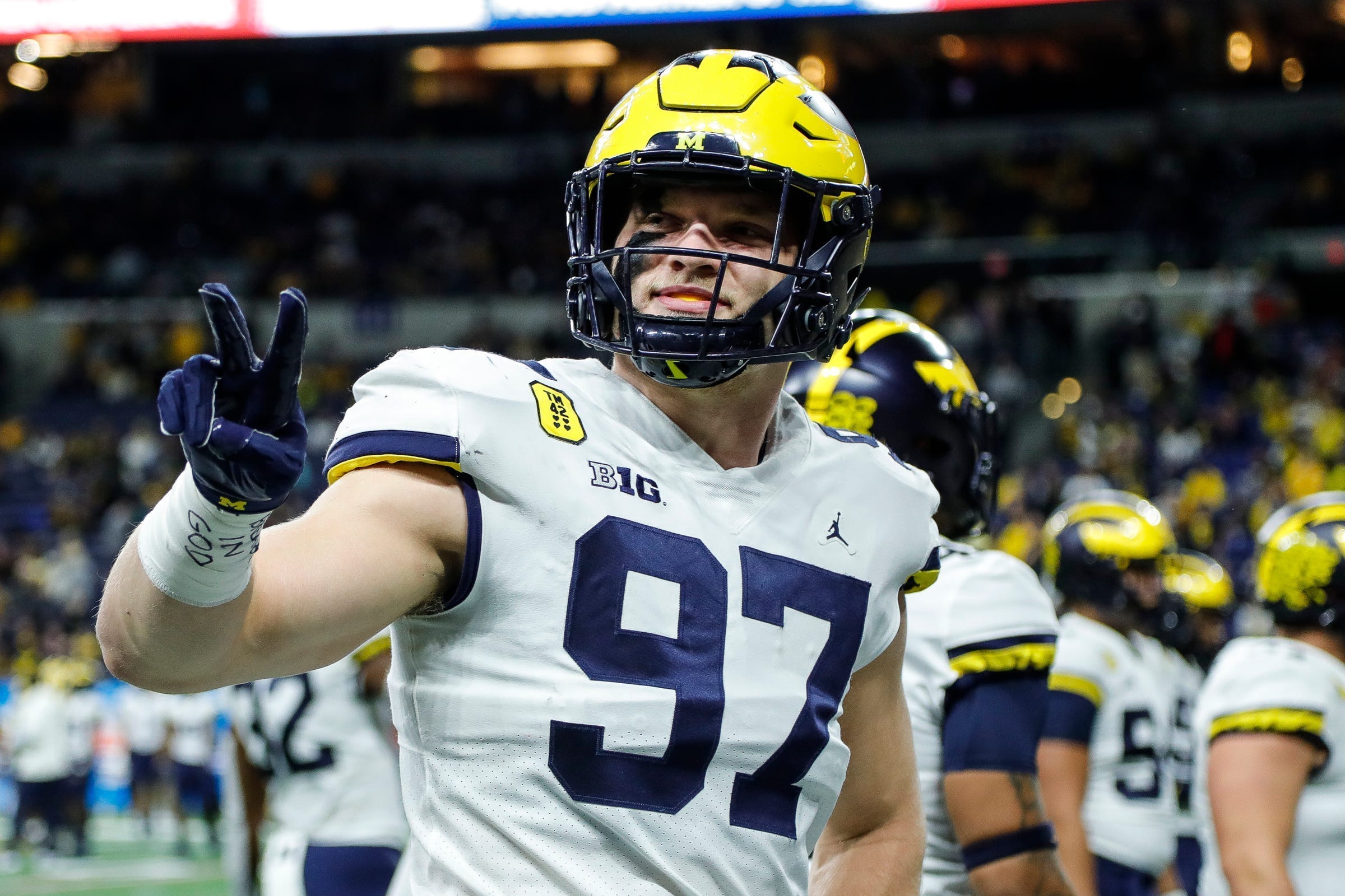 2022 NFL Draft - Michigan Wolverines' Aidan Hutchinson draft pick  predictions & odds 