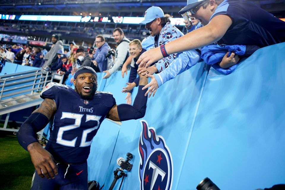 Tennessee Titans running back Derrick Henry (22) celebrates his