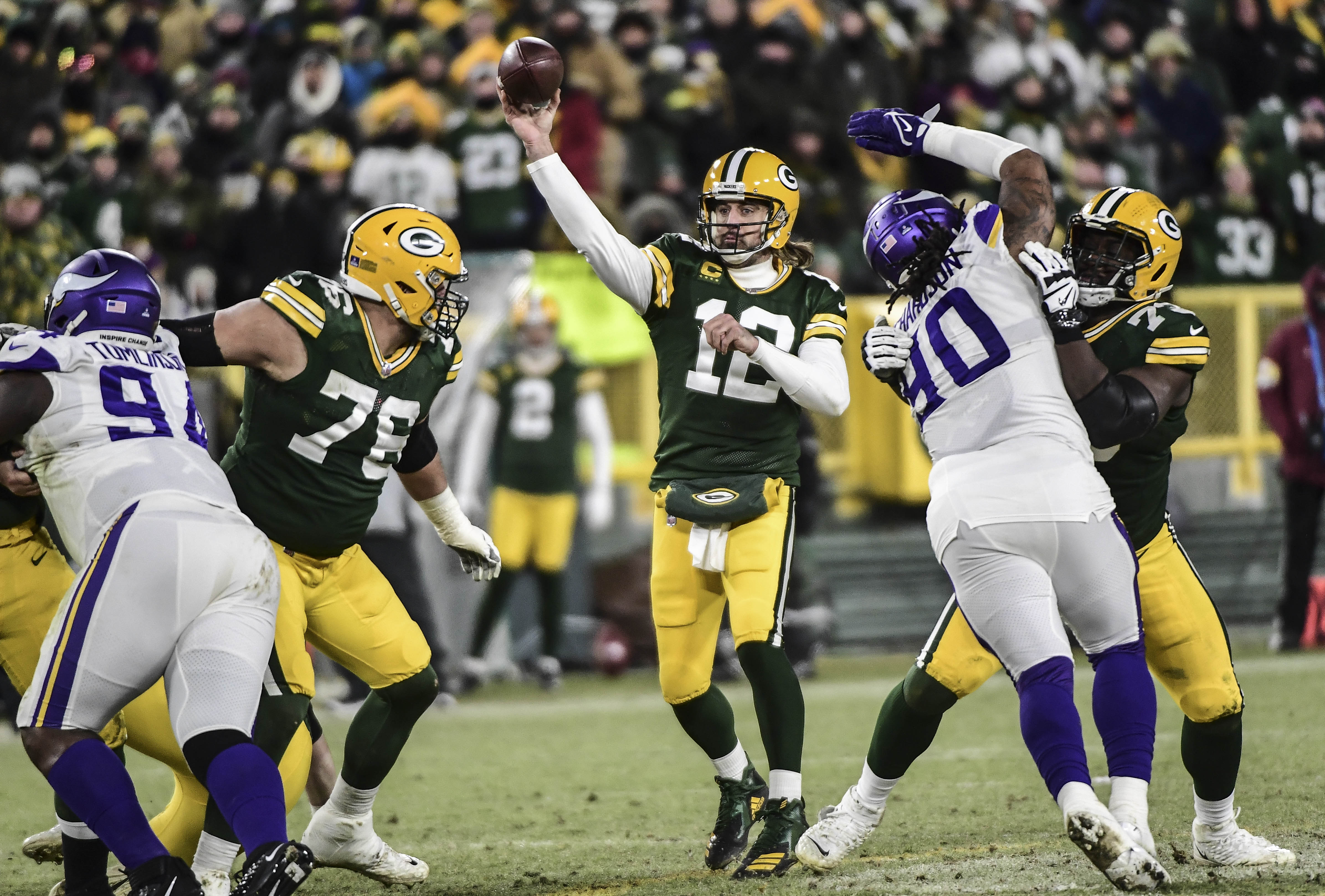 Packers vs Vikings odds, spread, money line for Week 17 NFL game