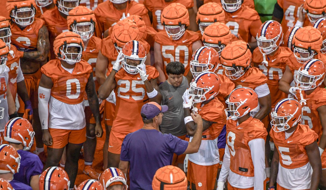 Projecting Clemson's starters heading into spring practice