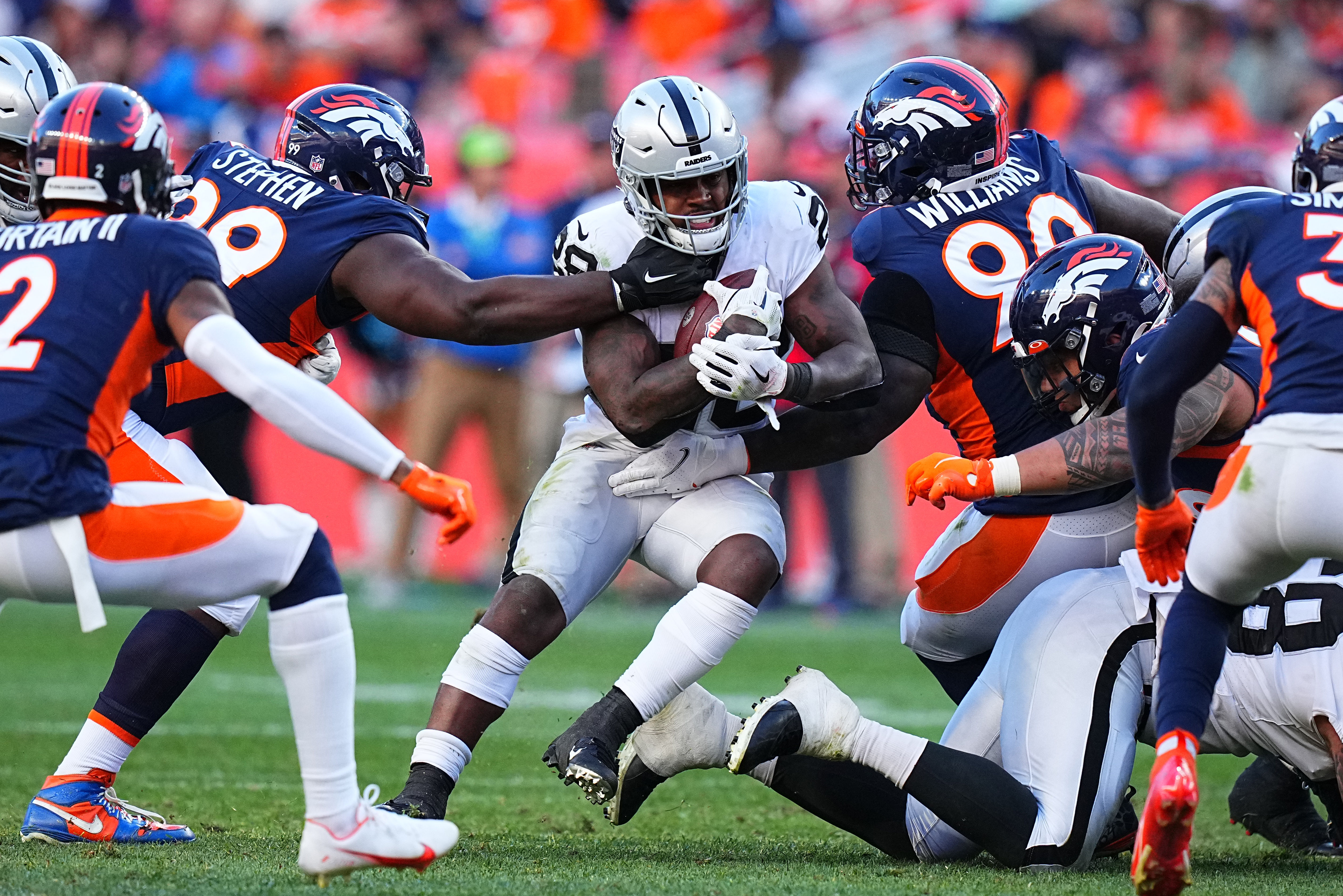 denver broncos raiders game