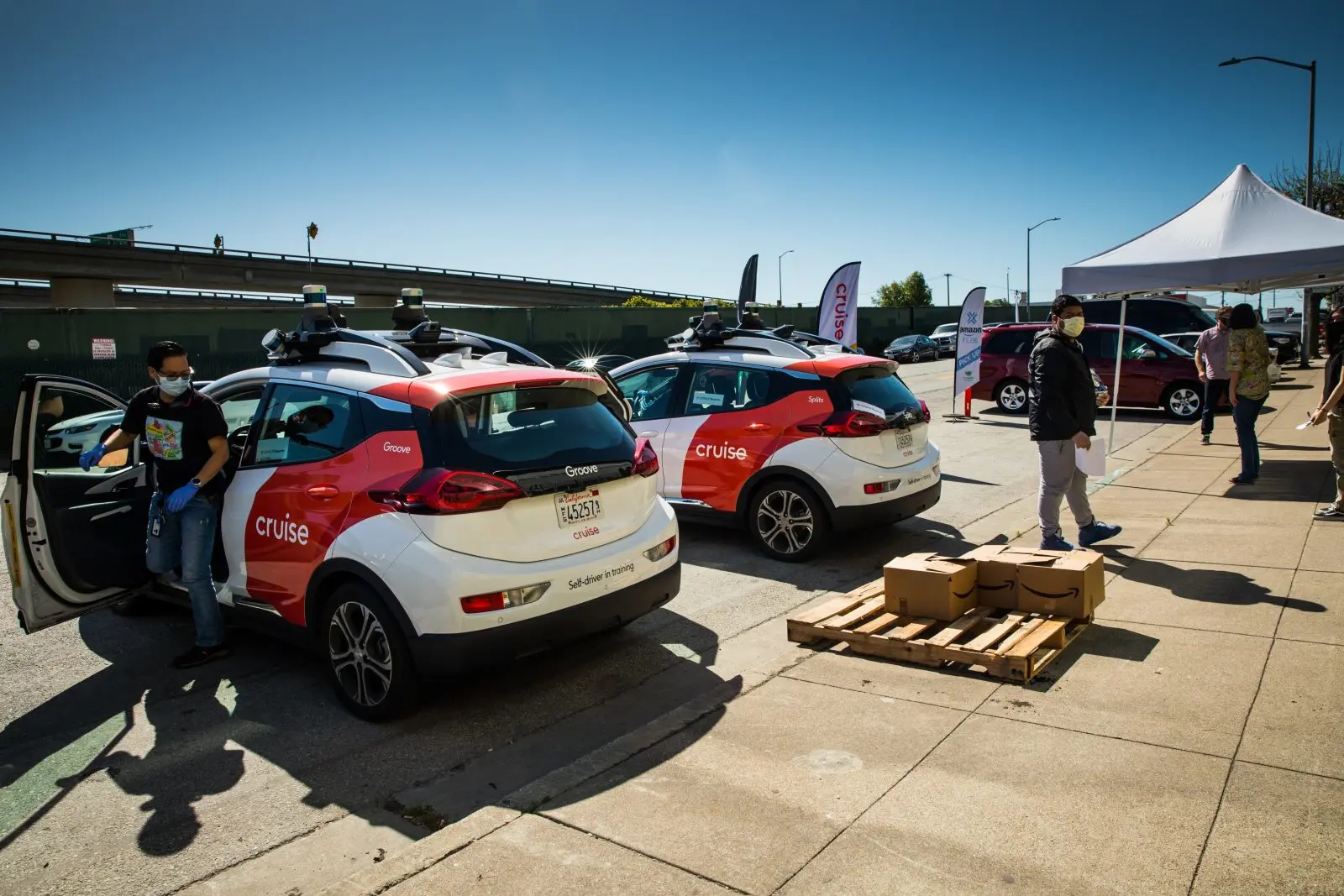 Cruise used our all-electric, self-driving fleet to deliver meals to San Franciscans in need.