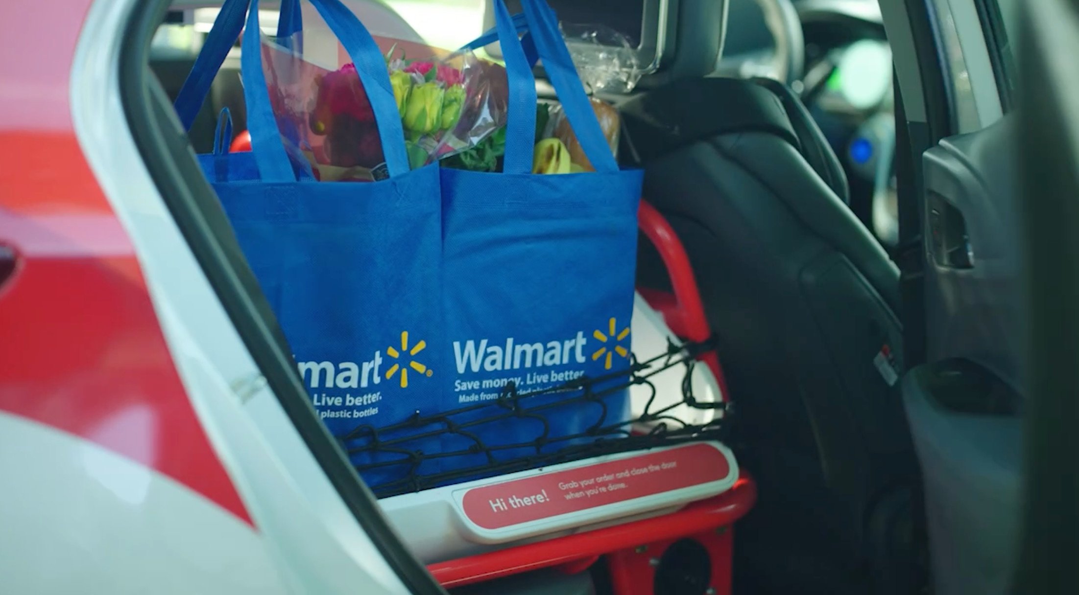Walmart delivery bags in back of Cruise driverless car