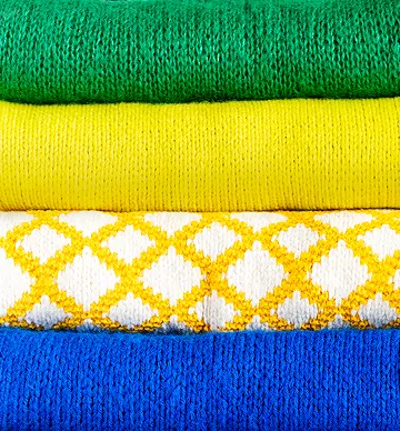 Una pila de ropa doblada por expertos