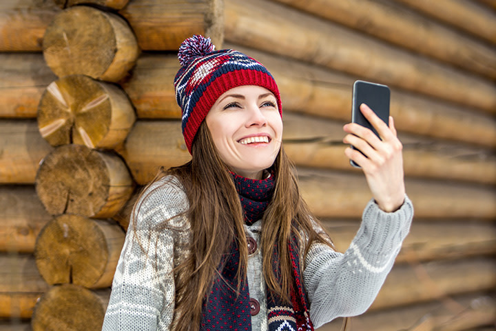 WHY YOU MIGHT EXPERIENCE ITCHY SCALP IN WINTER WHY YOU MIGHT EXPERIENCE ITCHY SCALP IN WINTER