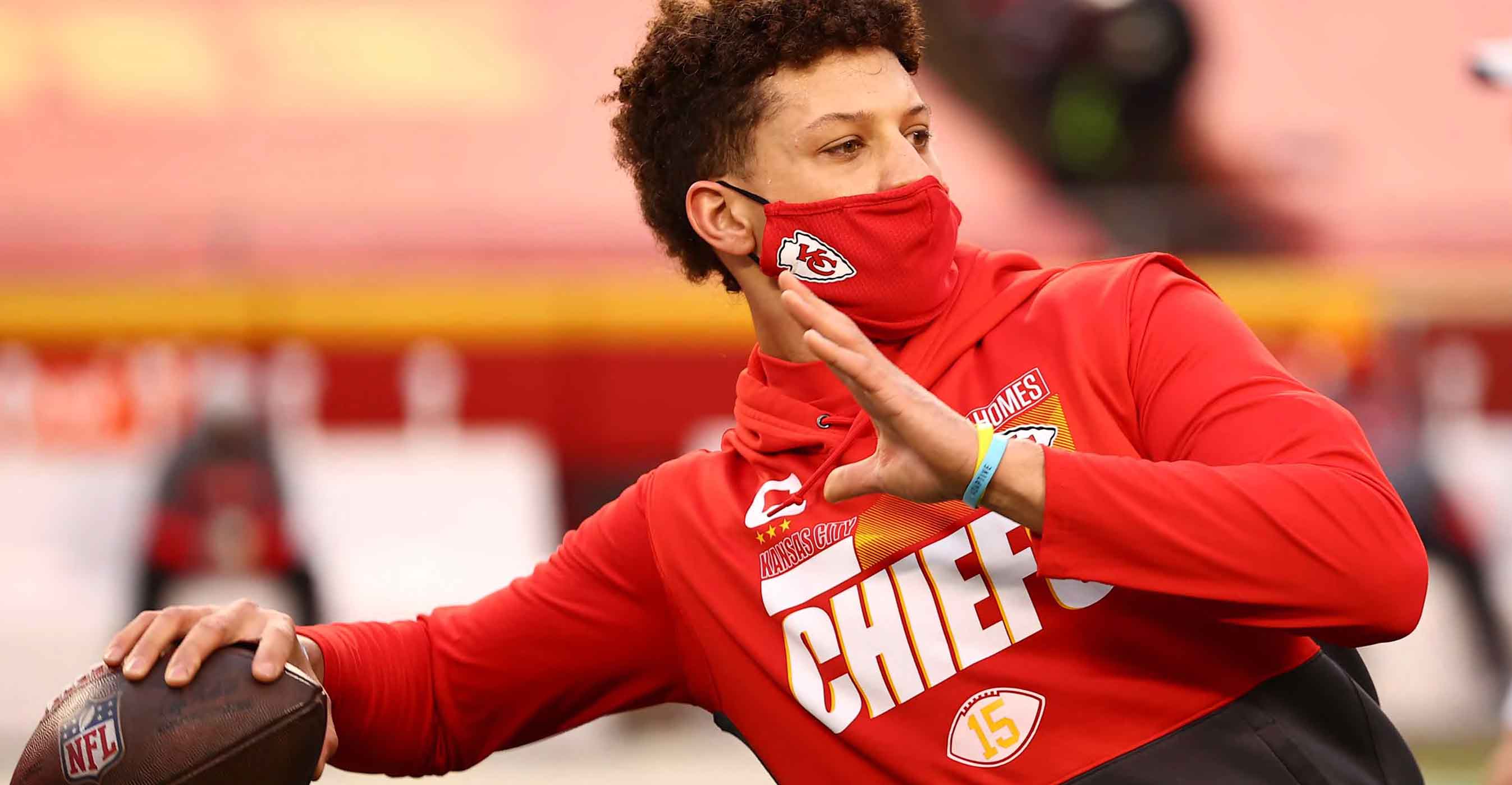 Patrick Mahomes haircut  Kansas city chiefs football, Nfl football  players, Chiefs football