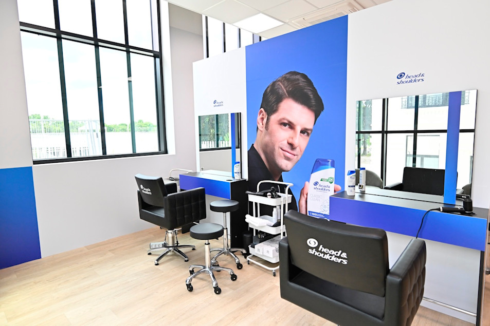 Beauty & Grooming Salon in the Olympic and Paralympic Village of Paris 2024 Beauty & Grooming Salon in the Olympic and Paralympic Village of Paris 2024