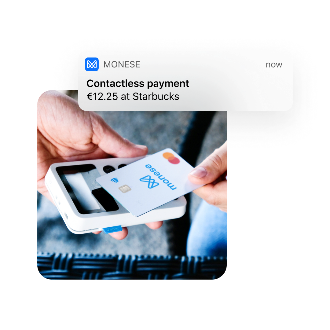 EN Features Overview Image > Contactless Mastercard debit card EUR