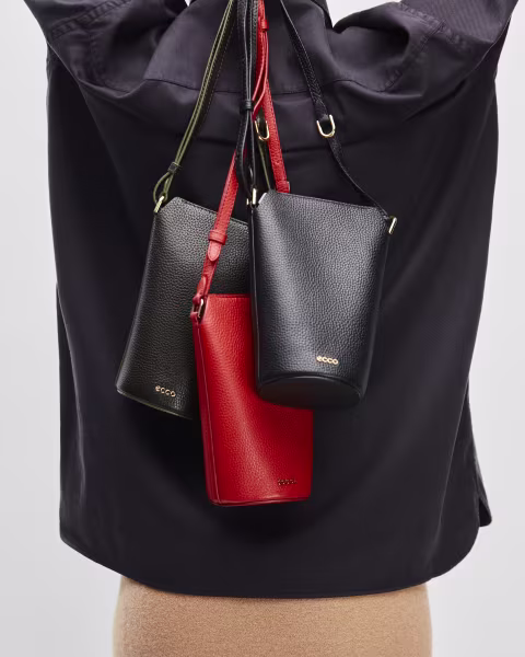 Black Friday: Leather Bags