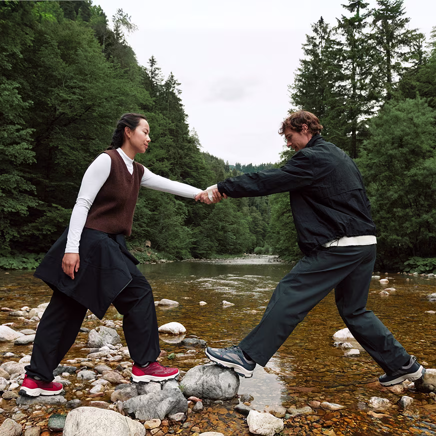 Profitez d'une protection imperméable et du confort scandinave emblématique avec les chaussures ECCO GORE-TEX, conçues pour explorer la nature en toute simplicité.