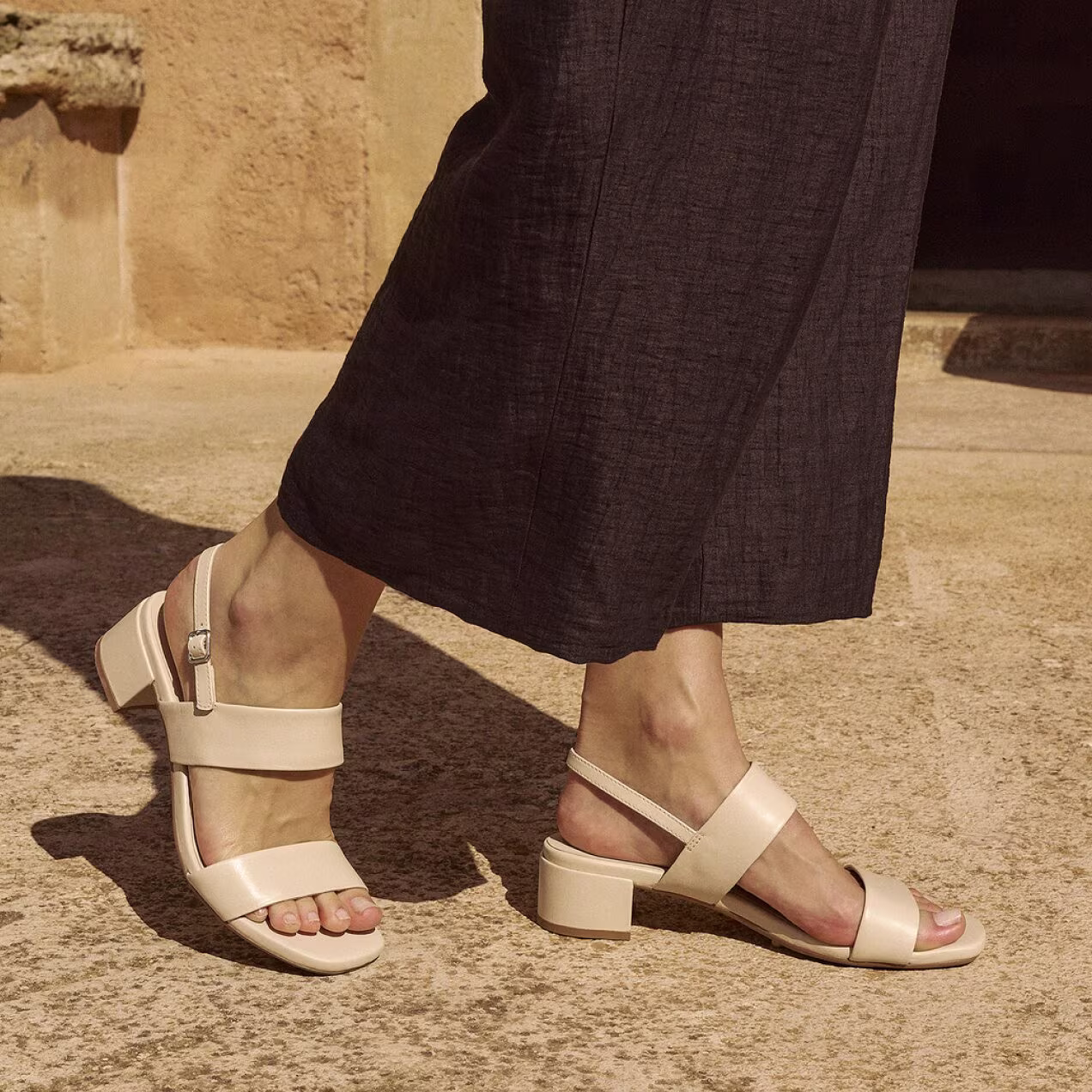 homepage-feature-SS26-1272x1272-sandals-guide