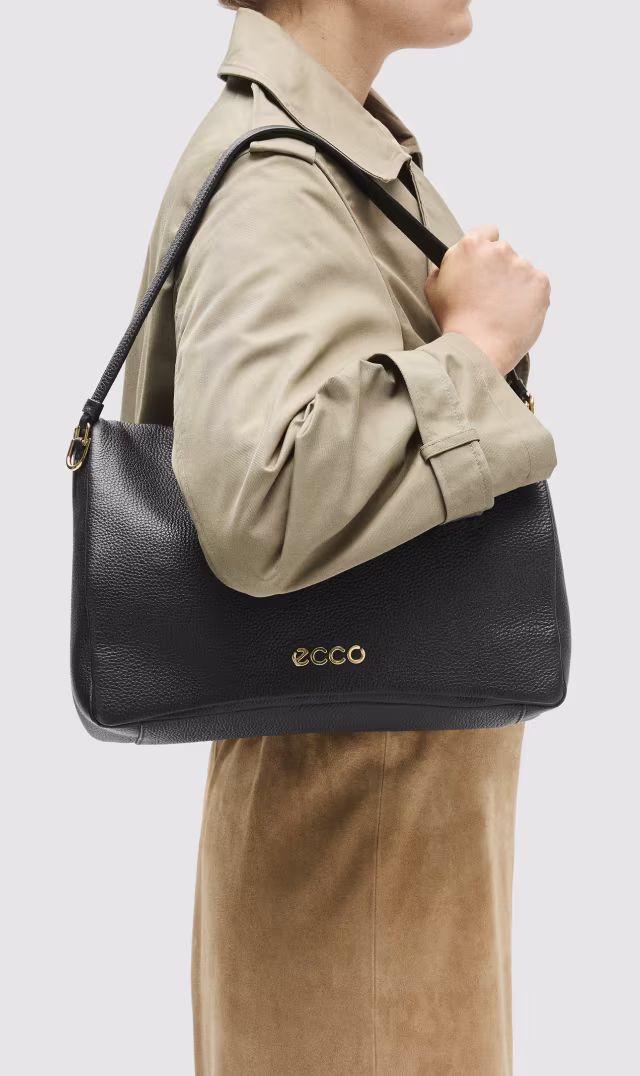 AW25-bags-pinch-bag-plp-910810490000-pinch-black