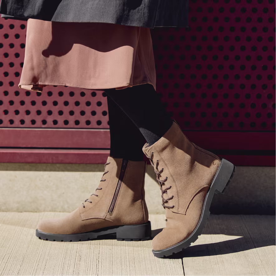 homepage-storytile-872x872-lace-up-boots-23130305034 MetropoleVienna