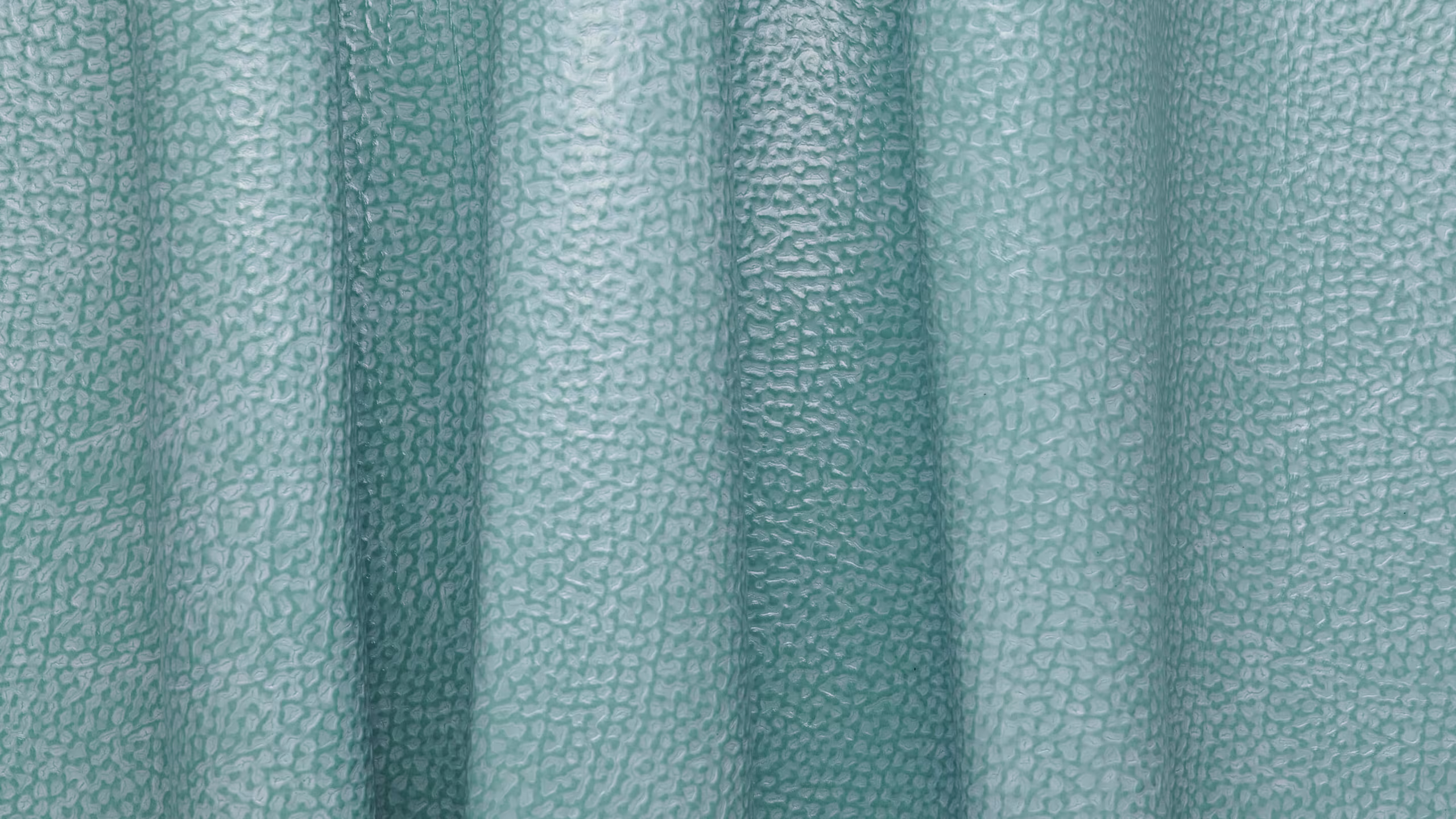 homepage-hero-2880-dual-ss26-marineday-leather