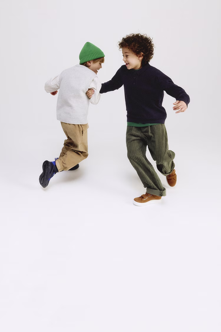 homepage-hero-1440x810-AW25-kids-sneakers2