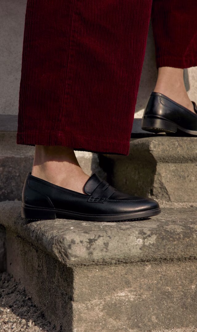 AW25-women-slip-on-DressClassic15-20980301001