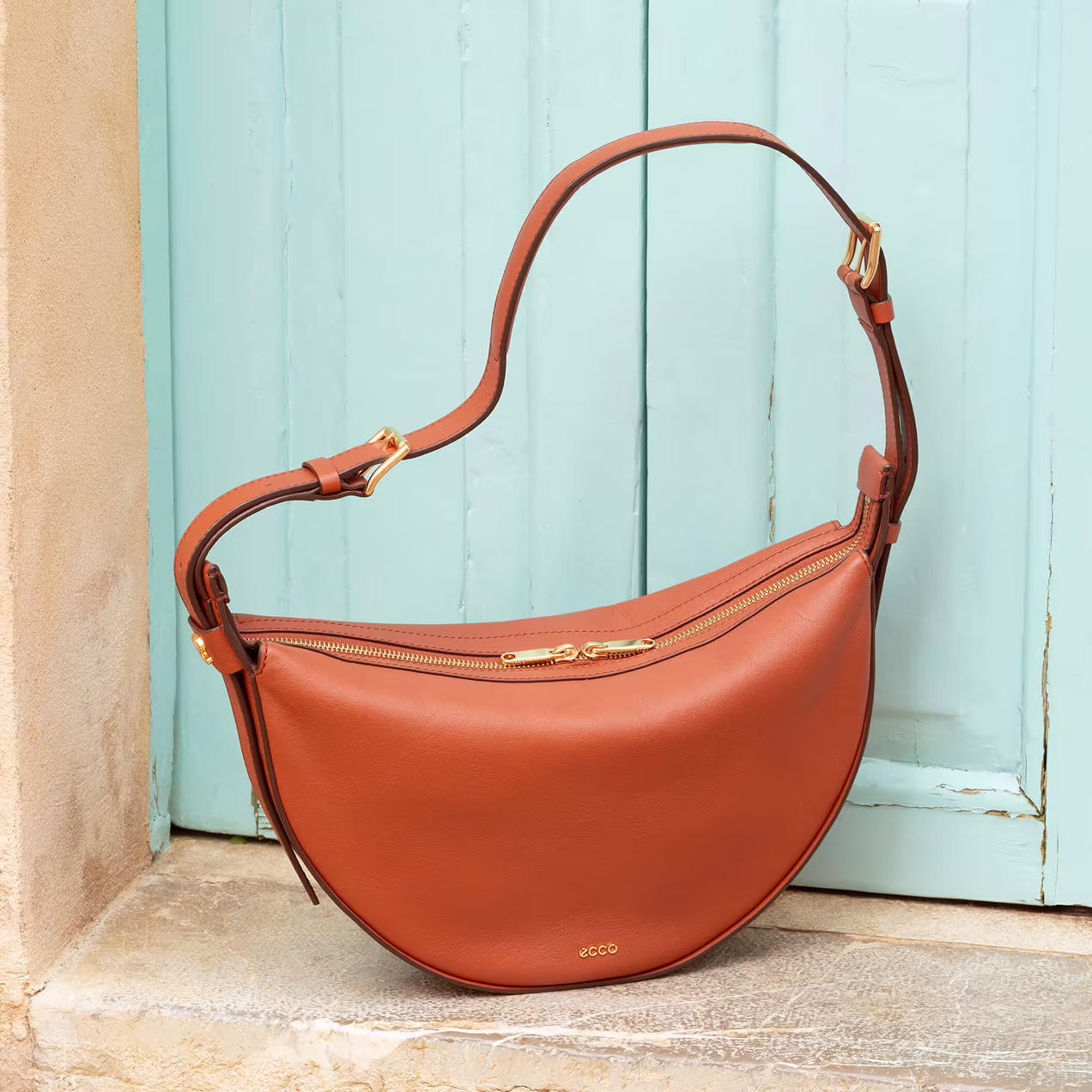 homepage-feature-SS26-1272x1272-bags-accessories-new-fortune