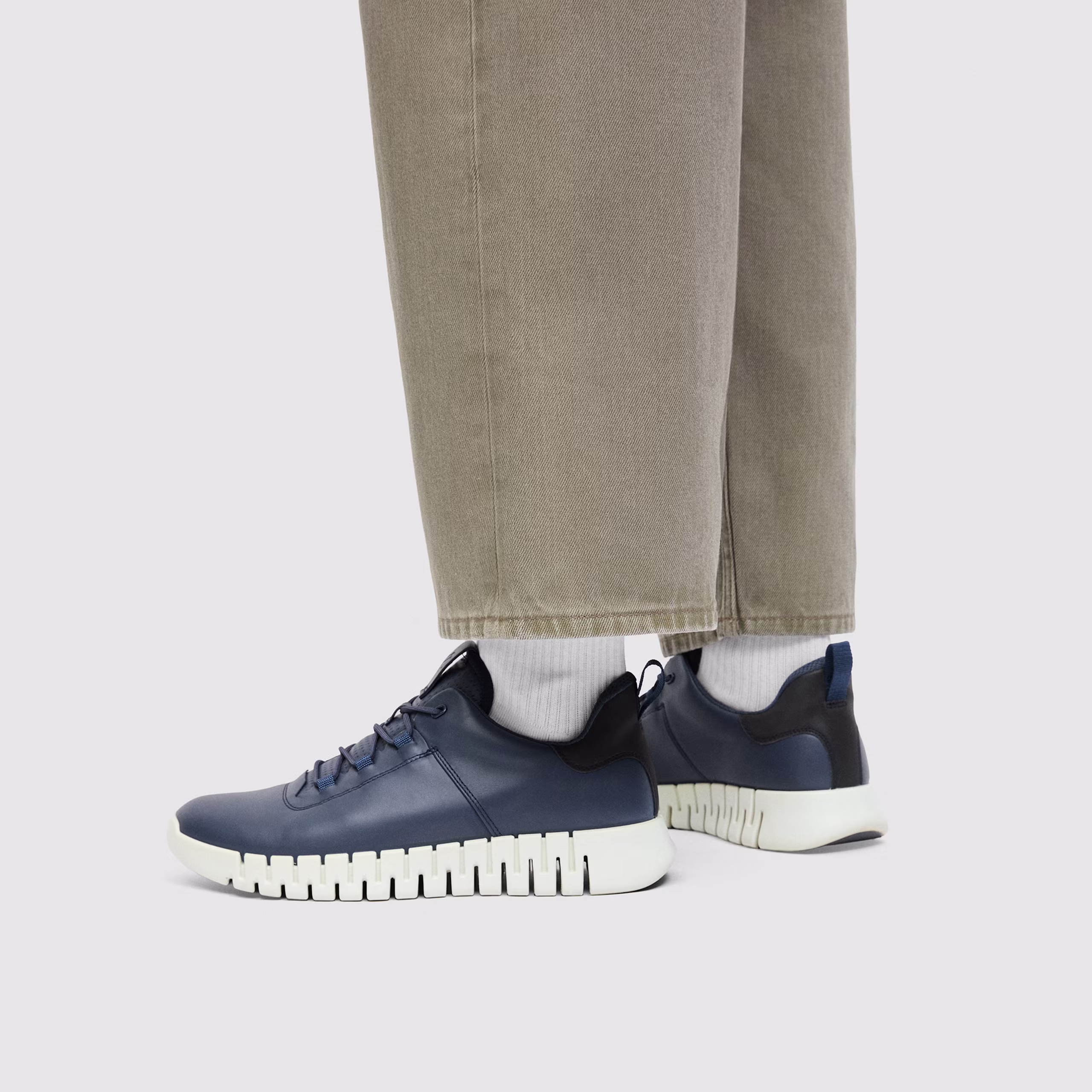 homepage-feature-960x960-SS26-Fluidform-52520450595 Gruuv