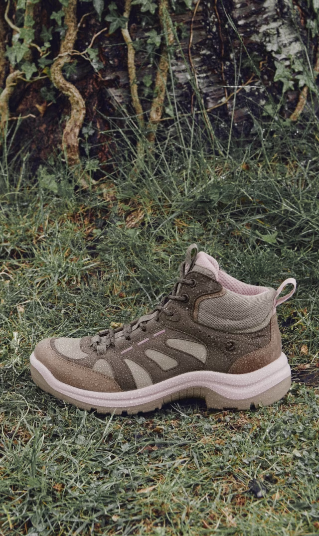 AW25-outdoor-women-hiking-trecking-offroad-82241361344