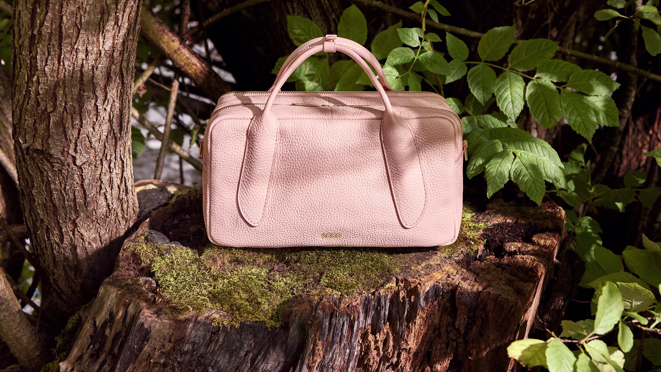 LP-active-walking-b9-desktop