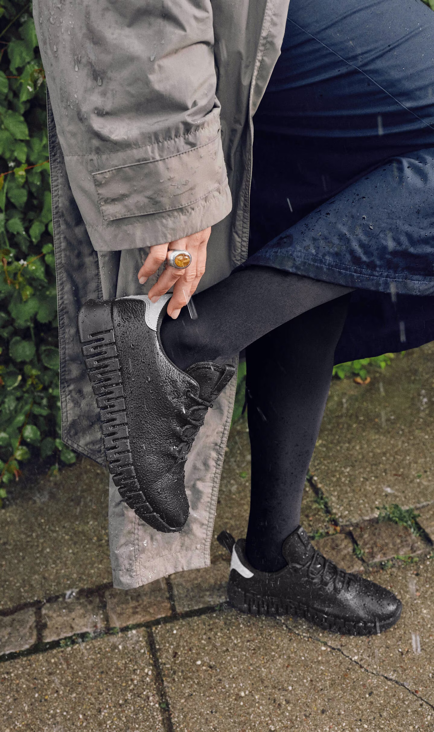 plp-tall-1438x2422-women-aw25-rainydays-21823301001