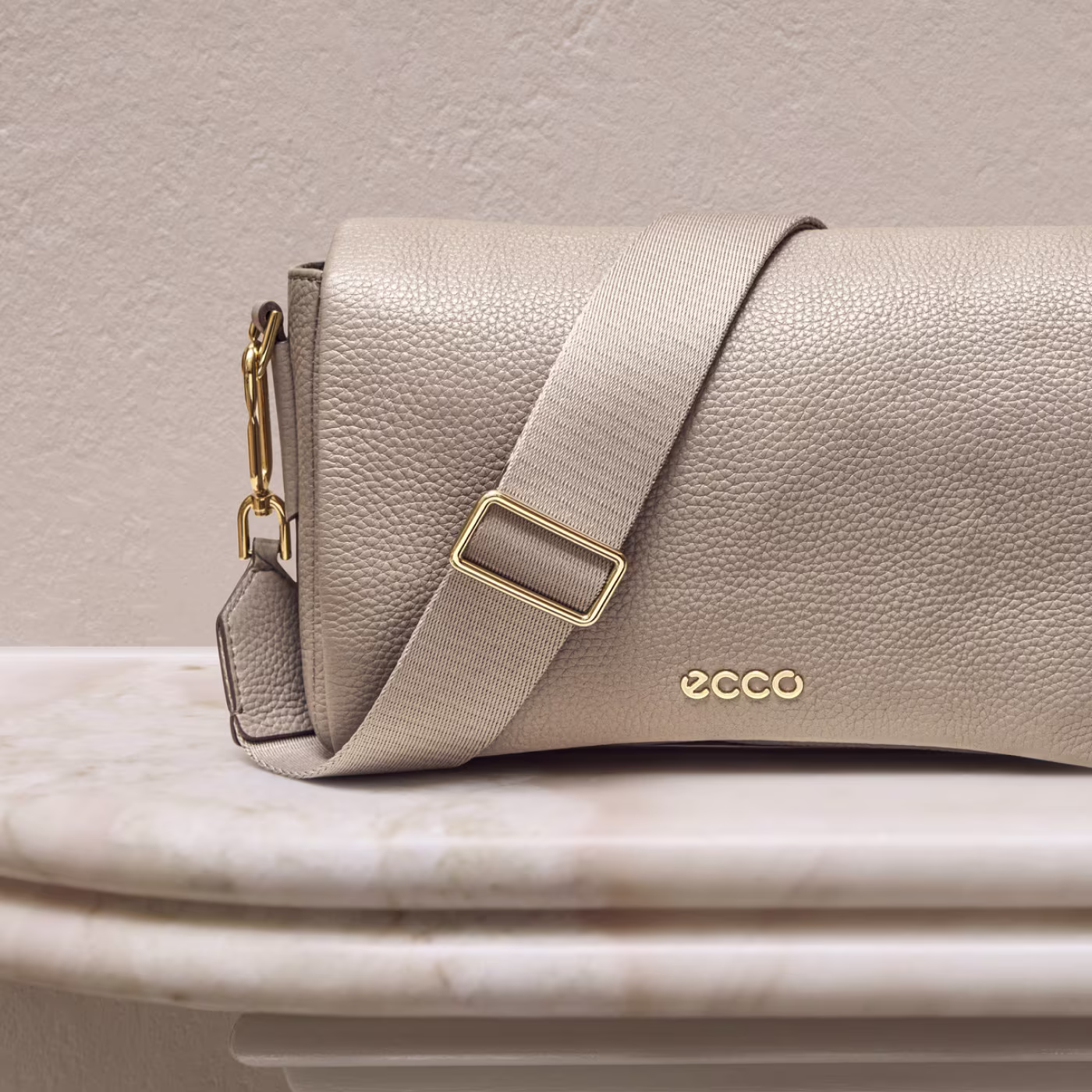 LP-casual-walking-SS26-1400x1400-b6