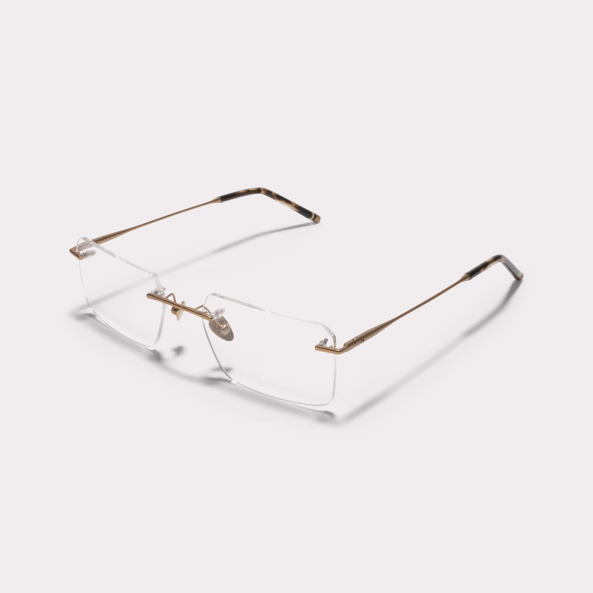 Um par de Nils Light Gold Óculos graduados vista de lado
