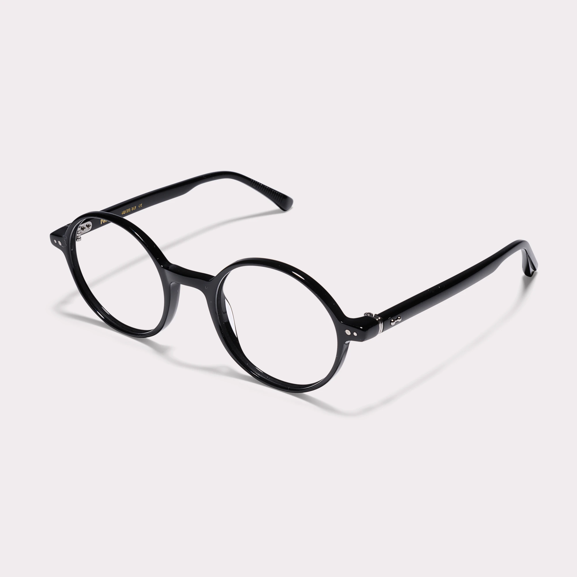 Ein Paar Como Schwarz Korrekturbrille , von der Seite gesehen