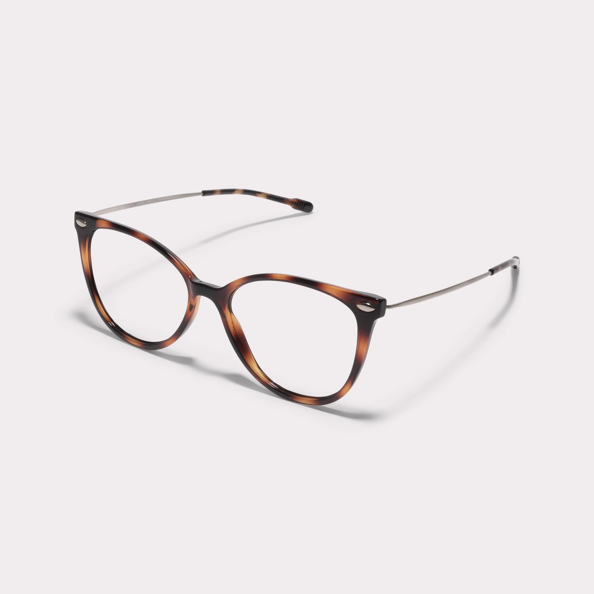 Ein Paar Ivy Tortoise Lesebrille , von der Seite gesehen