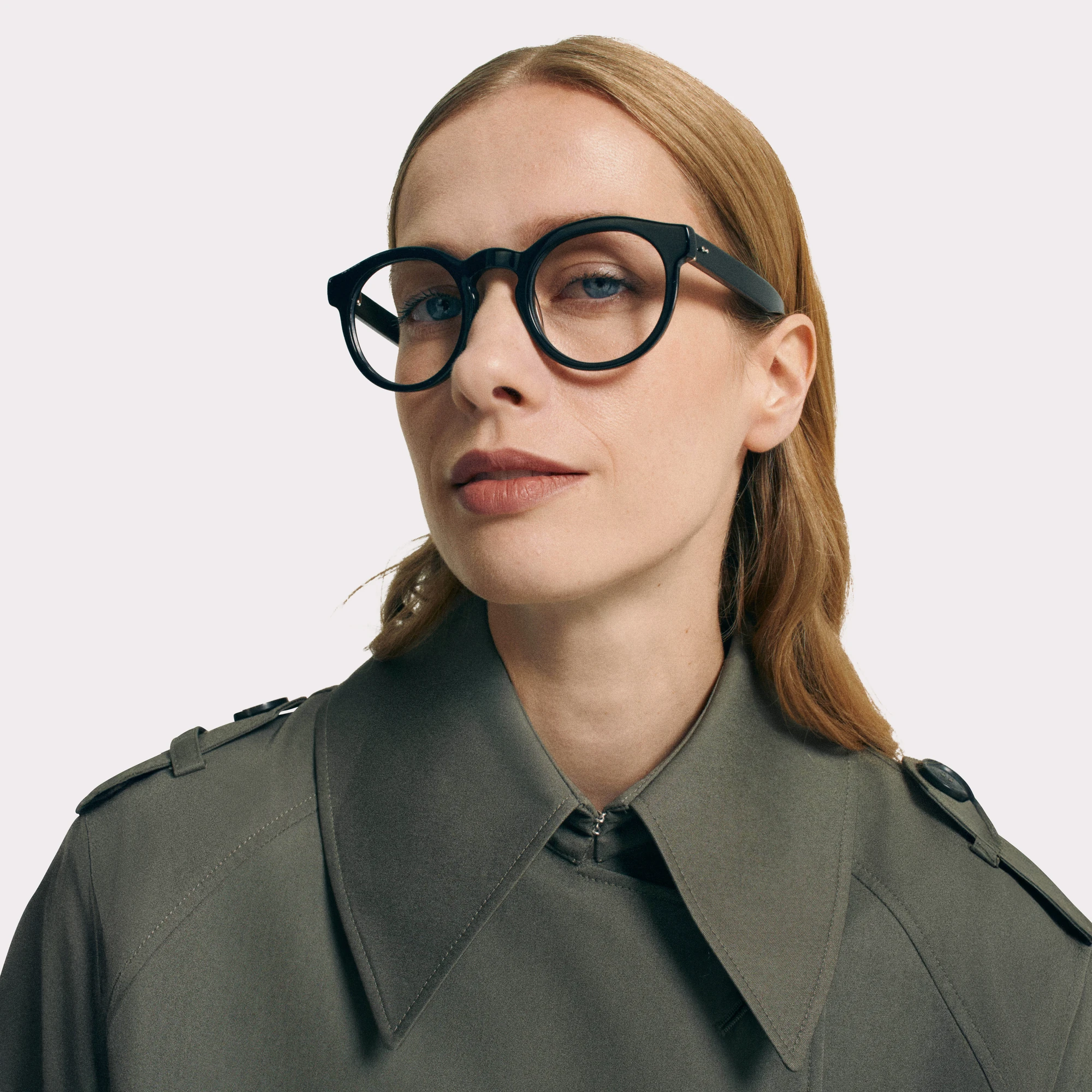 A pair of Robben Black Reading glasses