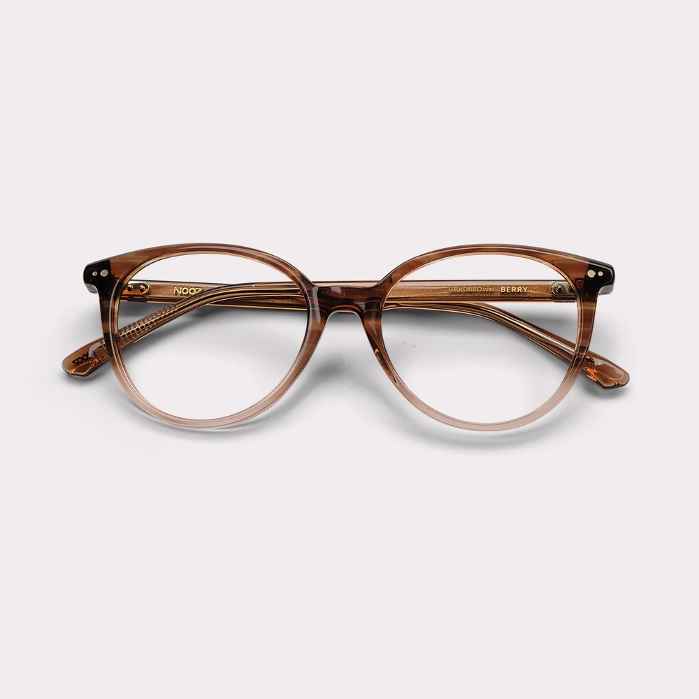 A pair of Berry Gradient brown Reading glasses