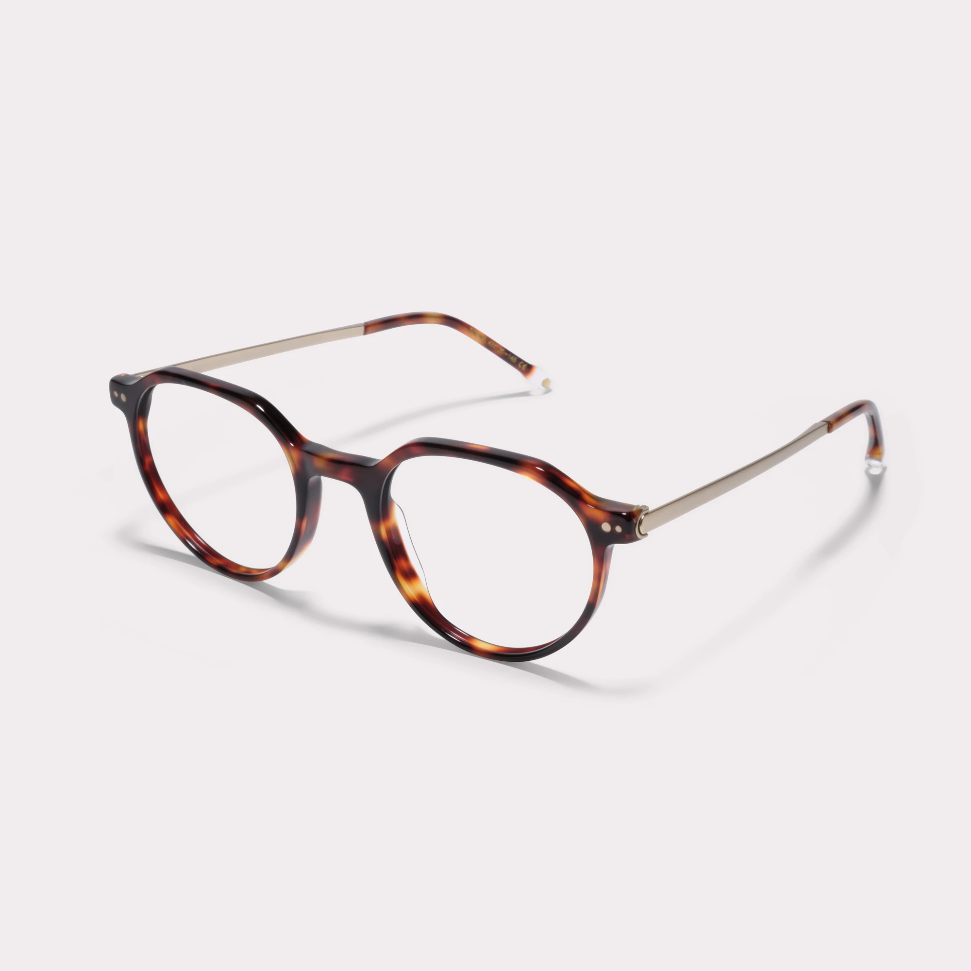 Une paire de Alto Tortoise Lunettes sur prescription vue de côté
