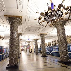 Russia, 57% use public transport